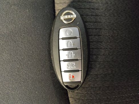 Used 2024 Nissan Altima 2.5 SV image 32