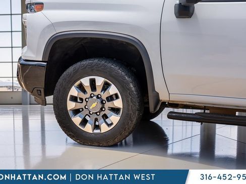 Used 2024 Chevrolet Silverado 2500 Custom w/ Custom Value Package AWD/4WD image 30