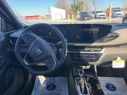 New 2026 Buick Envista Avenir image 14