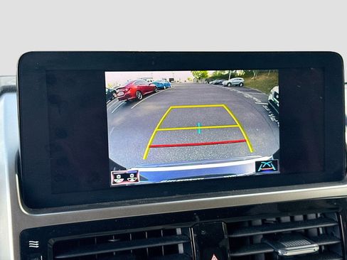 Used 2023 Lexus GX 460 Premium w/ Premium Package image 14