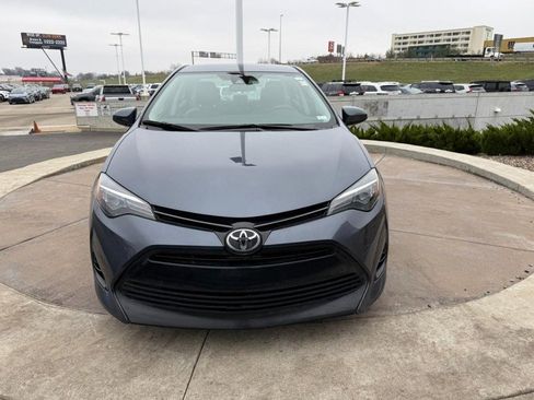 Used 2017 Toyota Corolla LE image 11
