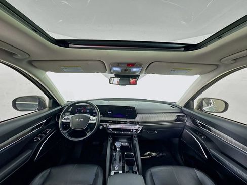 Used 2024 Kia Telluride EX w/ EX Captain's Chair Package image 38