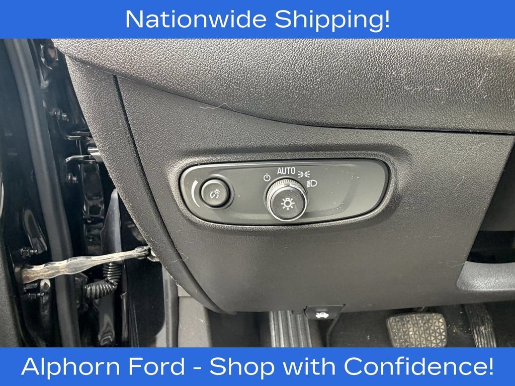 Used 2024 Chevrolet Equinox LS w/ LS Convenience Package FWD image 11