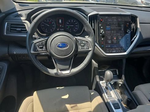 Used 2023 Subaru Ascent Premium w/ Convenience Package AWD/4WD image 2