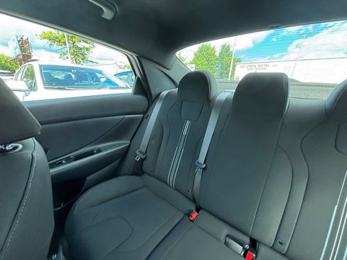 Used 2026 Hyundai Elantra Sport FWD image 31