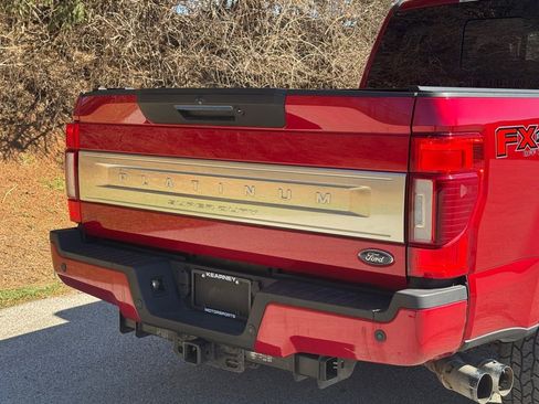 Used 2020 Ford F250 Platinum image 6