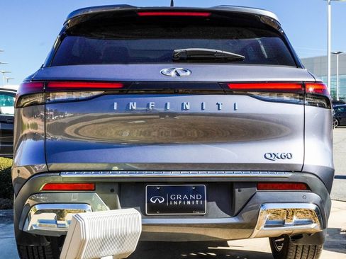 Certified 2022 INFINITI QX60 Sensory w/ Vision Package image 8