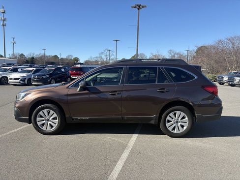 Used 2019 Subaru Outback 2.5i image 4