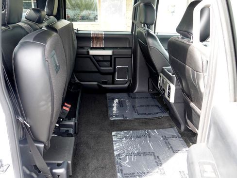 Used 2018 Ford F150 Lariat image 41