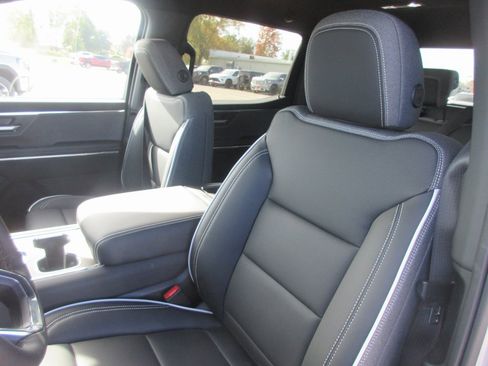 New 2026 GMC Sierra EV Elevation image 13