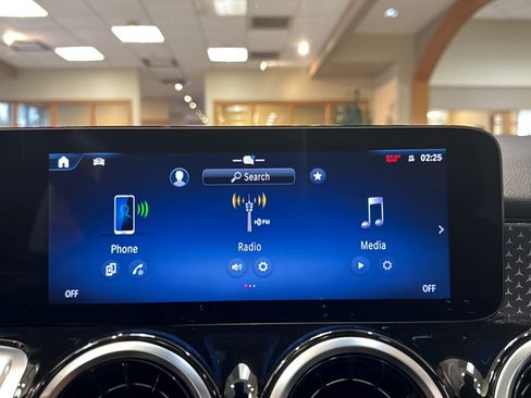 Certified 2026 Mercedes-Benz GLB 250 image 18