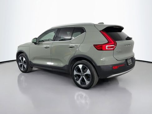 Certified 2025 Volvo XC40 B5 Plus image 8