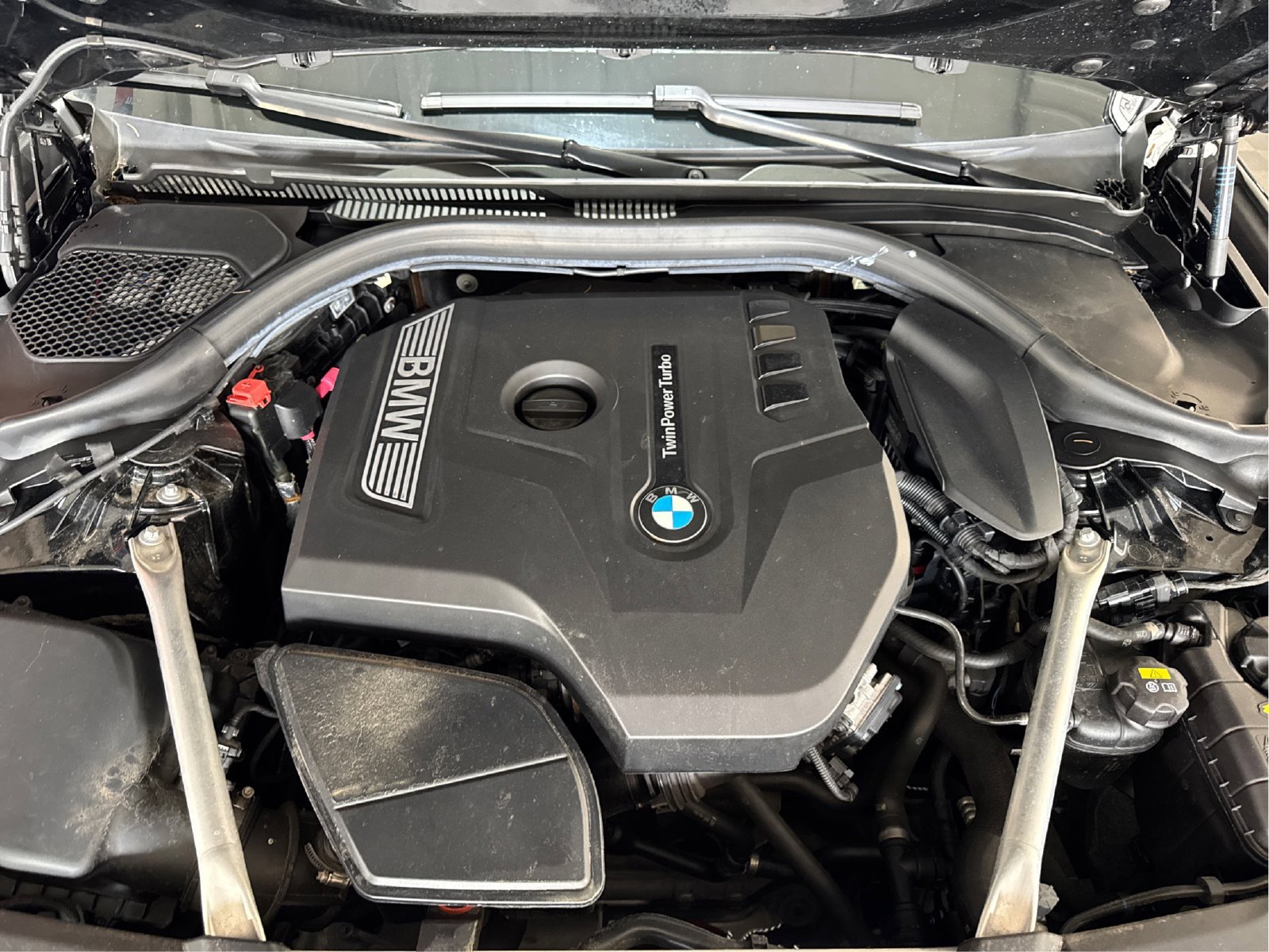 Used 2018 BMW 530i xDrive w/ Premium Package AWD/4WD image 23