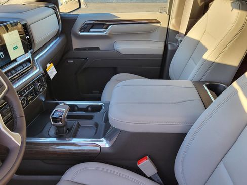 New 2026 Chevrolet Silverado 1500 LT Trail Boss w/ Convenience Package II image 18