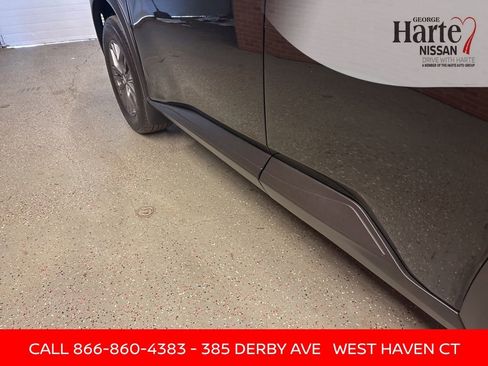 Certified 2023 Nissan Rogue S image 43