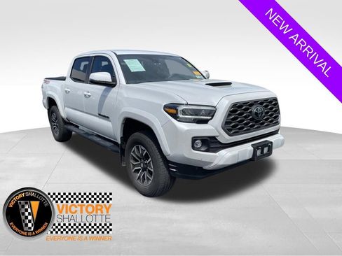 Used 2023 Toyota Tacoma TRD Sport w/ Black Out Package (TMS) AWD/4WD image 1