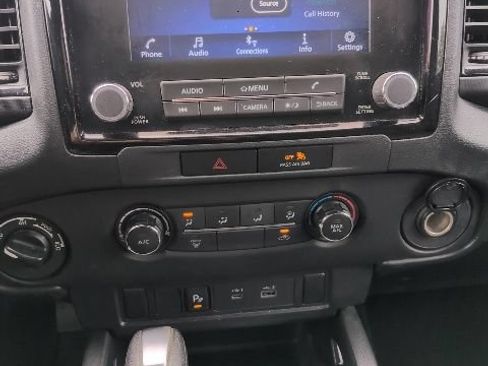 Used 2023 Nissan Frontier SV w/ Midnight Edition Package AWD/4WD image 12