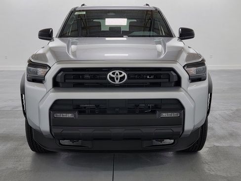 New 2026 Toyota 4Runner SR5 AWD/4WD image 3