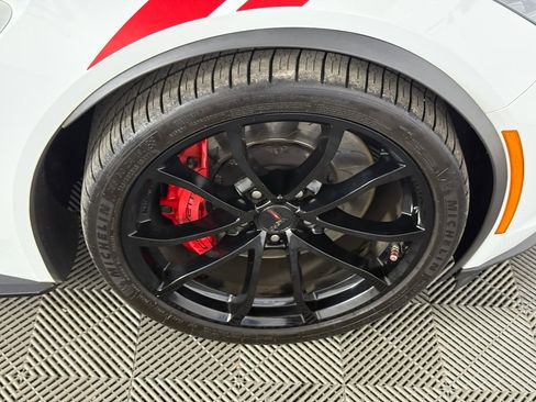Used 2017 Chevrolet Corvette Grand Sport w/ Grand Sport Heritage Package image 13