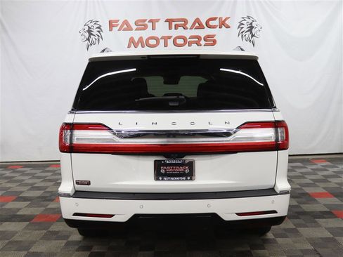 Used 2020 Lincoln Navigator L Reserve w/ Luxury Package image 5