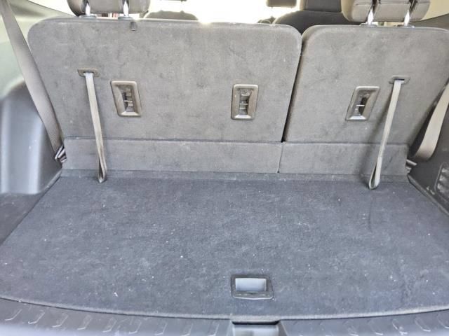Used 2021 Chevrolet Traverse LT FWD image 6