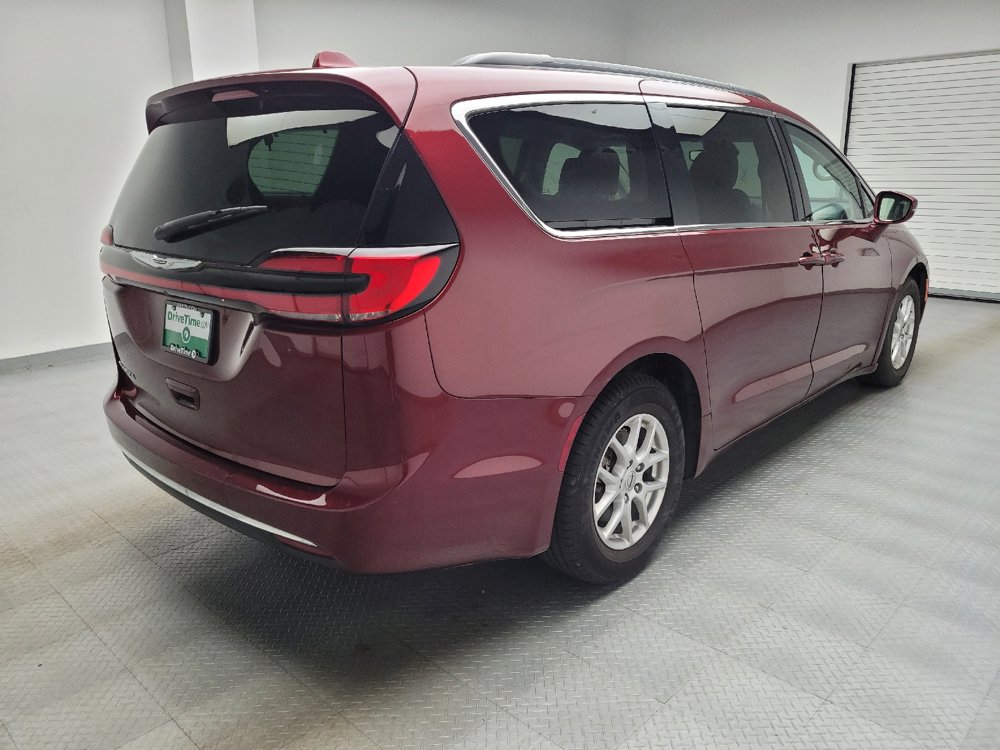 Used 2022 Chrysler Pacifica Touring-L FWD image 9