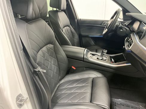 Used 2023 BMW X5 xDrive45e w/ Luxury Seating Package image 7