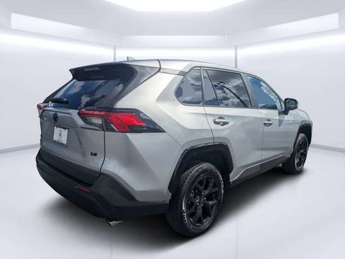 Used 2025 Toyota RAV4 LE FWD image 3