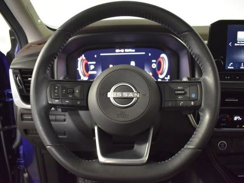 Used 2023 Nissan Rogue Platinum AWD/4WD image 15