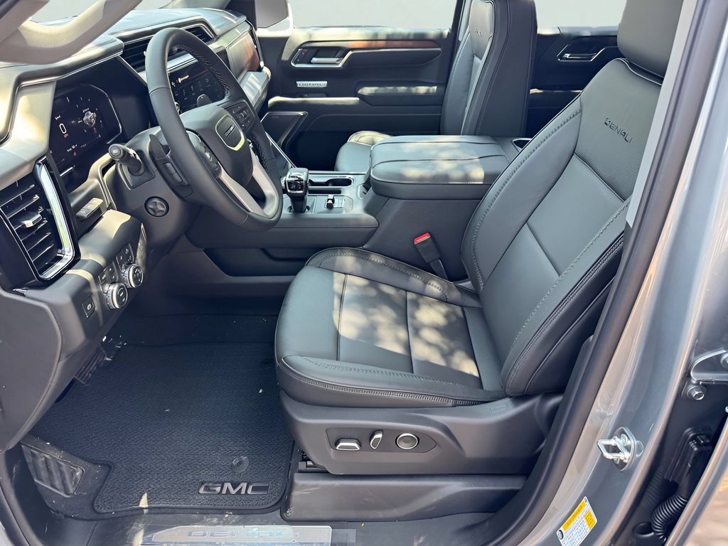 New 2026 GMC Sierra 1500 Denali w/ Denali Reserve Package AWD/4WD image 8