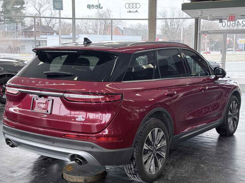 Used 2022 Lincoln Corsair Reserve w/ Equipment Group 201A image 10