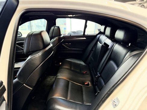Used 2013 BMW 550i Sedan w/ Executive Pkg RWD image 18