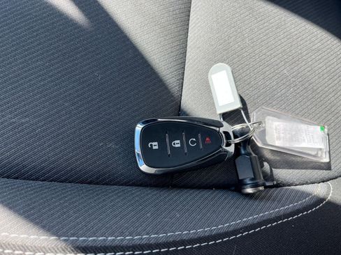 Used 2025 Chevrolet Blazer LT image 21