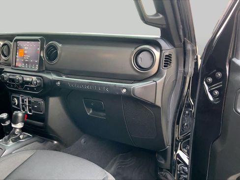 Used 2023 Jeep Wrangler Unlimited Sport AWD/4WD image 18