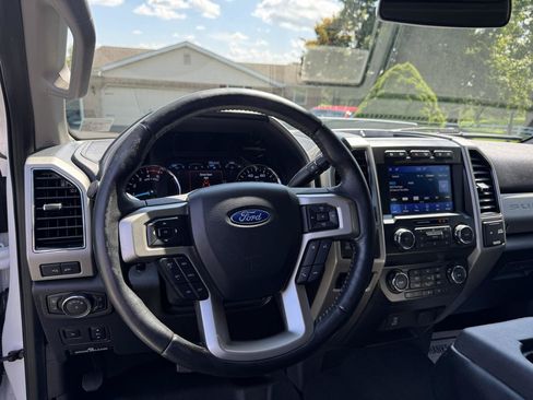 Used 2020 Ford F350 Lariat w/ Lariat Ultimate Package AWD/4WD image 13