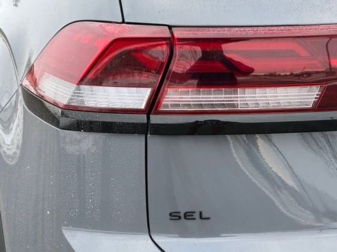 New 2026 Volkswagen Atlas Cross Sport SEL R-Line image 15