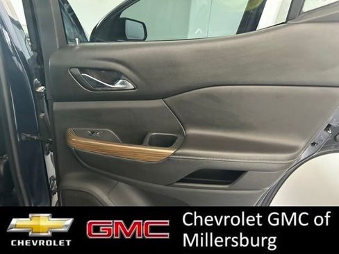 Used 2017 GMC Acadia SLE w/ Driver Alert Package I AWD/4WD image 22