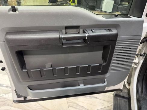Used 2016 Ford F250 XL w/ Power Equipment Group image 11