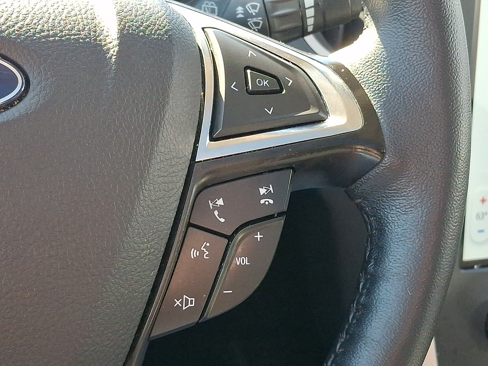 Certified 2024 Ford Edge SEL w/ Convenience Package AWD/4WD image 21