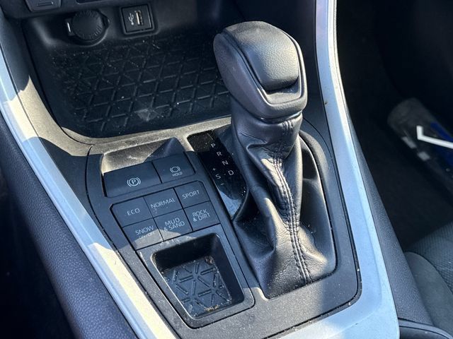 Used 2023 Toyota RAV4 XLE w/ XLE Grade Weather Package AWD/4WD image 34