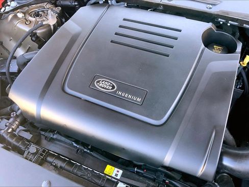 Used 2023 Land Rover Defender 110 S image 29