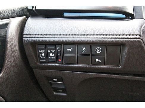 Used 2022 Honda Odyssey Elite image 13