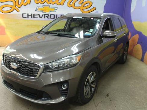 Used 2019 Kia Sorento EX AWD/4WD image 4