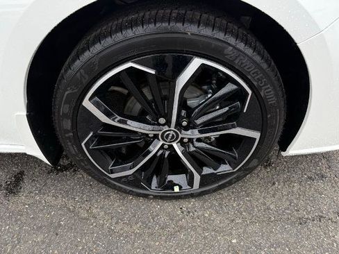 New 2025 Nissan Altima 2.5 SR w/ SR Premium Package image 9