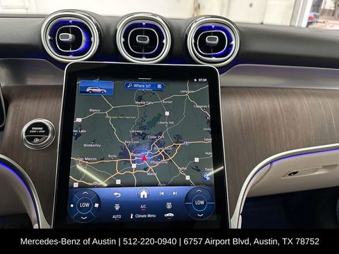 Used 2025 Mercedes-Benz GLC 300 image 14