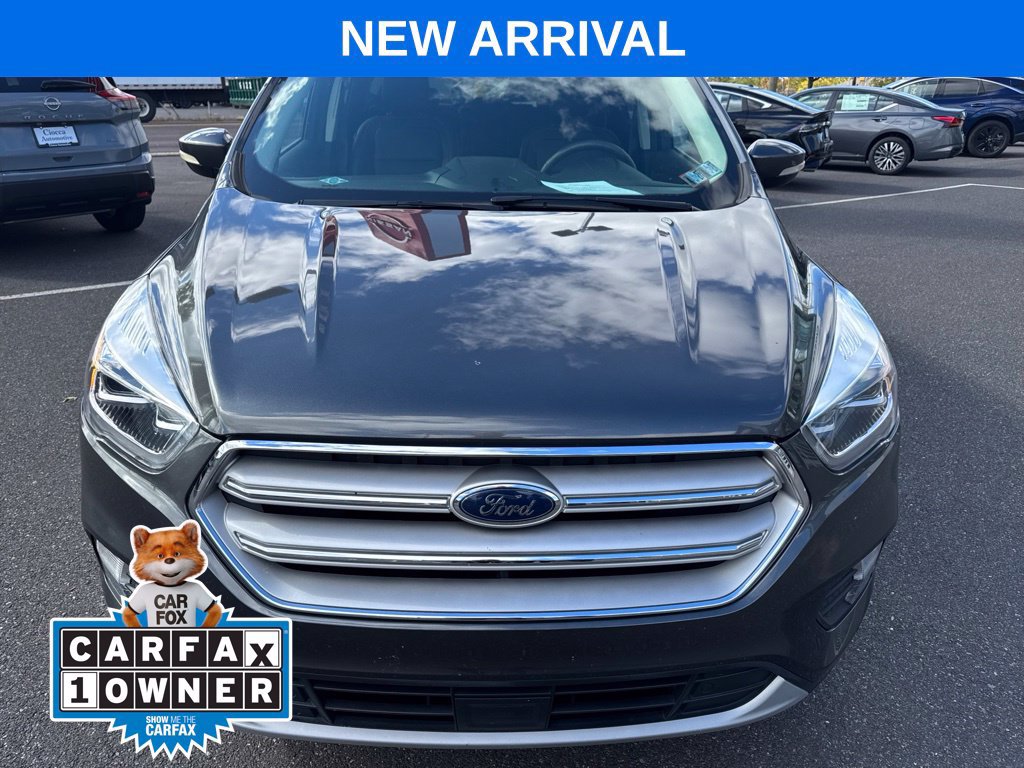 Used 2019 Ford Escape Titanium AWD/4WD image 3