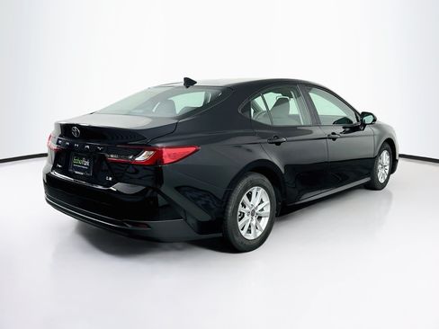 Used 2025 Toyota Camry LE FWD image 9