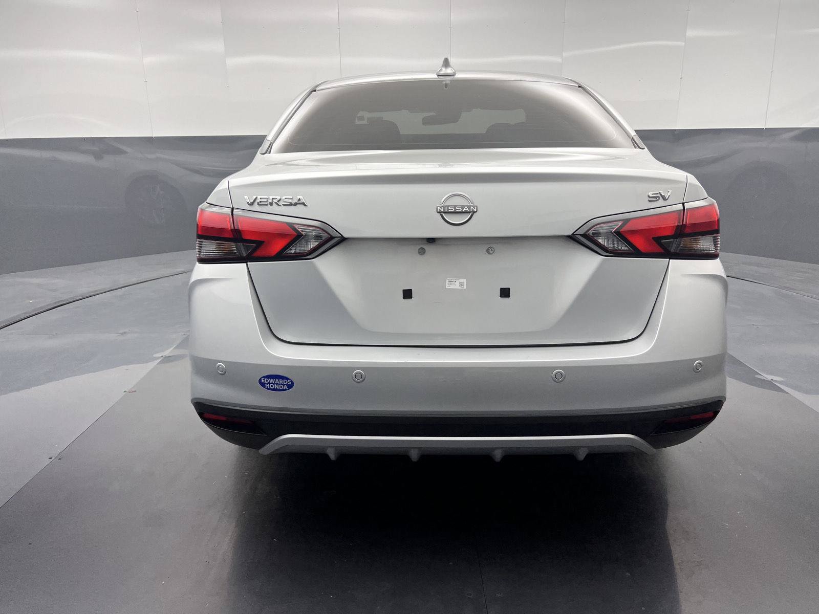 Used 2023 Nissan Versa SV FWD image 6