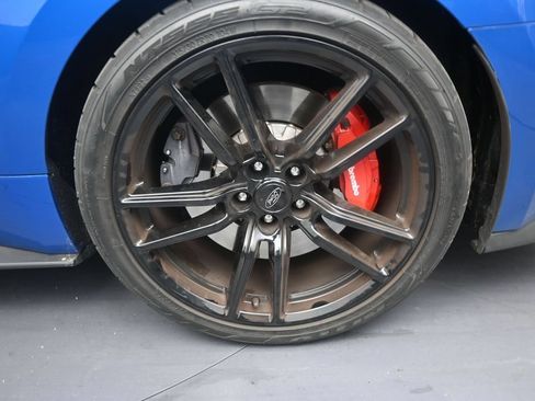 Used 2021 Ford Mustang Shelby GT500 w/ Technology Package RWD image 10