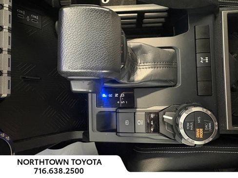 Used 2024 Toyota Tacoma TRD Off-Road AWD/4WD image 25